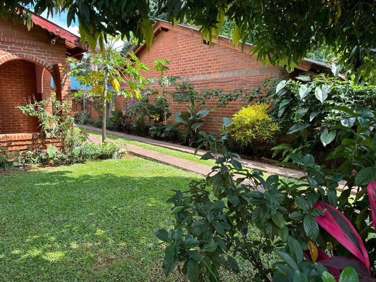 Cabanas Dorys Cataratas Del Iguazu Πουέρτο Ιγκουασού Εξωτερικό φωτογραφία